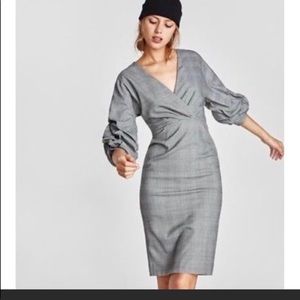 Grey Plaid Puff Sleeve Dress